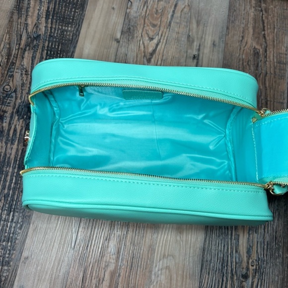 Truly Bag Vanity Case Make up Organizer Travel Storage Trip Carry On Beauty - Picture 8 of 9